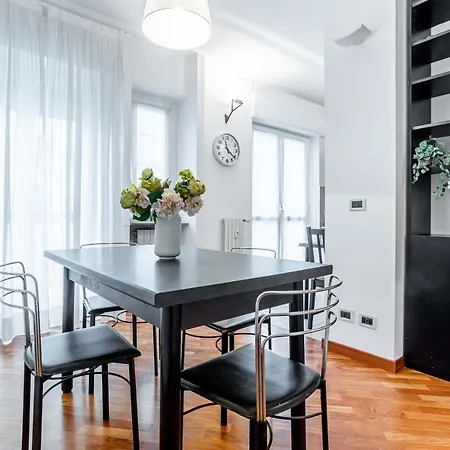 Joivy Lovely And Inviting Flat With Balcony Apartamento